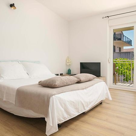 Apartments Vitis - City Centre - Free Parking Vodice Ngoại thất bức ảnh