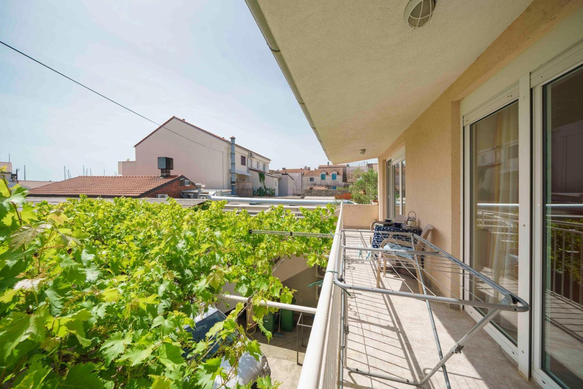 Apartments Vitis - City Centre - Free Parking Vodice Ngoại thất bức ảnh